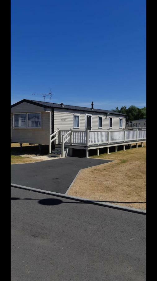 P&D'S Pearl Caravan At Tattershall Lakes Country Park酒店 外观 照片