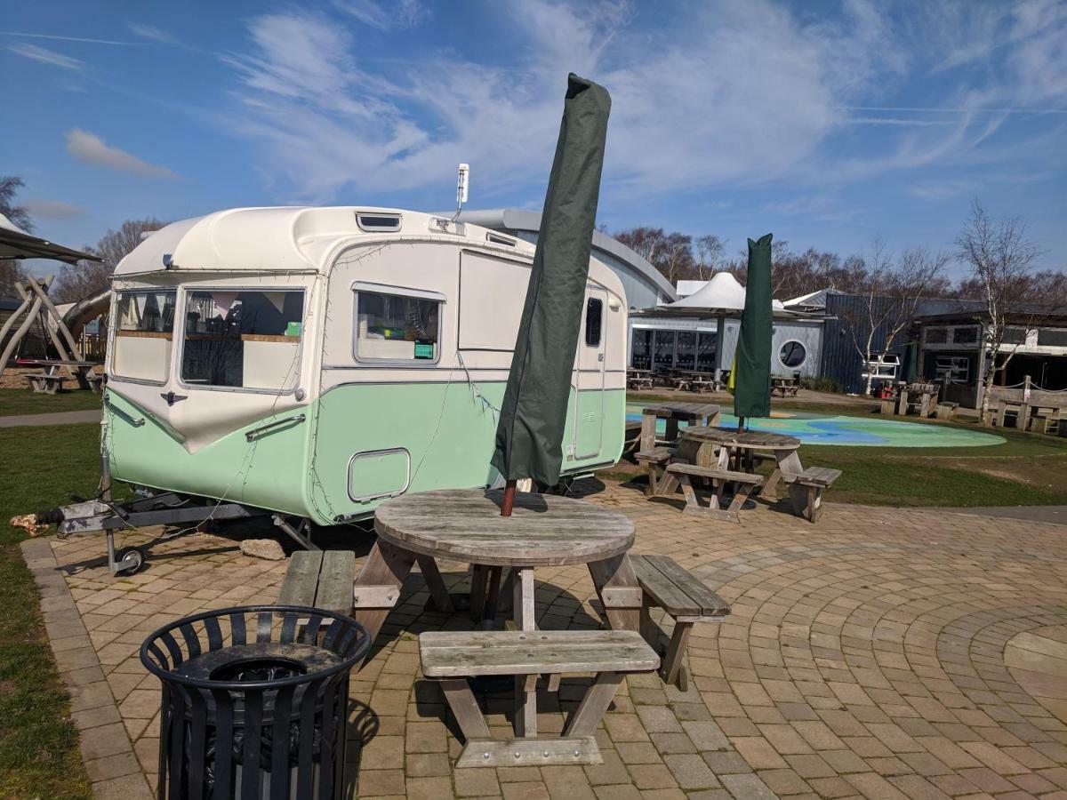 P&D'S Pearl Caravan At Tattershall Lakes Country Park酒店 外观 照片