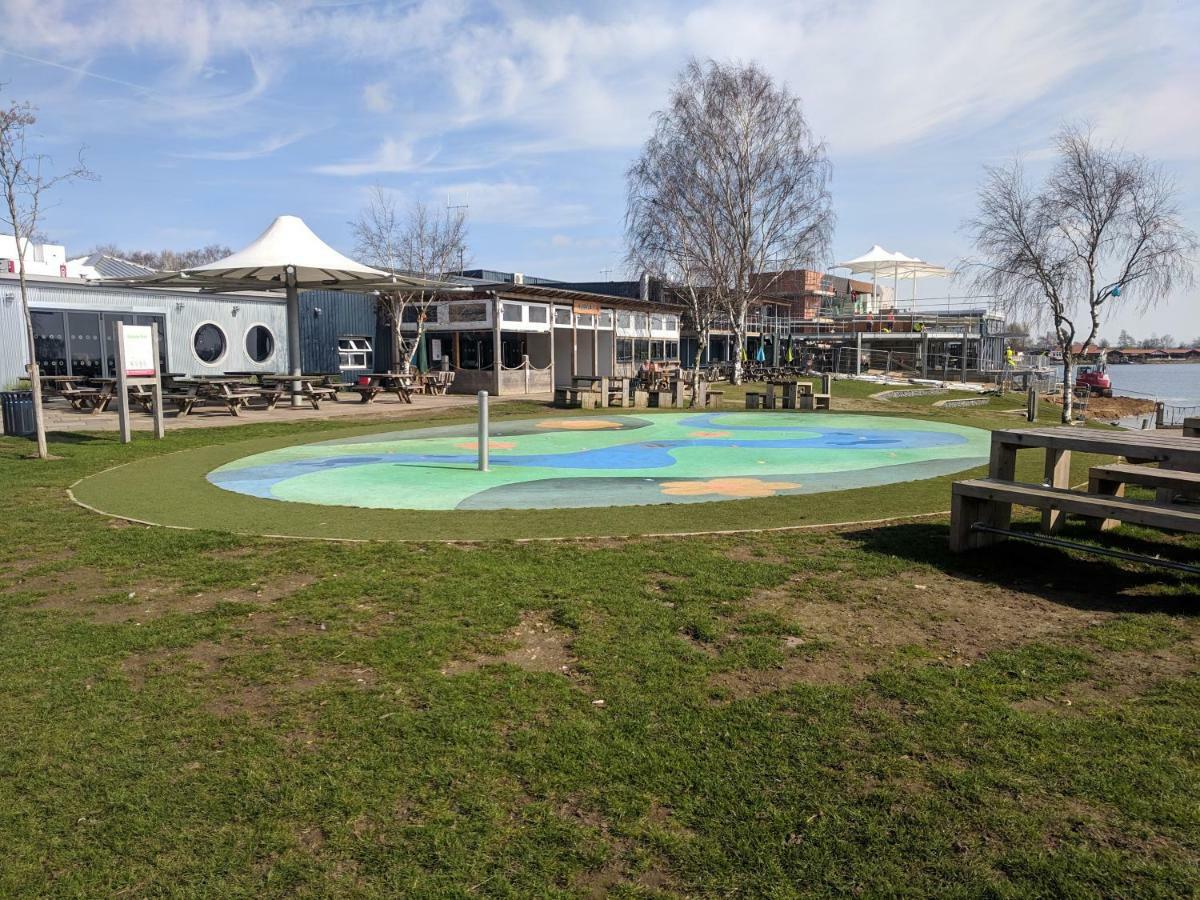 P&D'S Pearl Caravan At Tattershall Lakes Country Park酒店 外观 照片